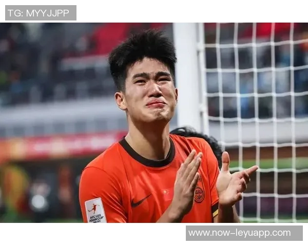 彭啸解围失误送角球U23伊拉克抓住机会反击战机再现