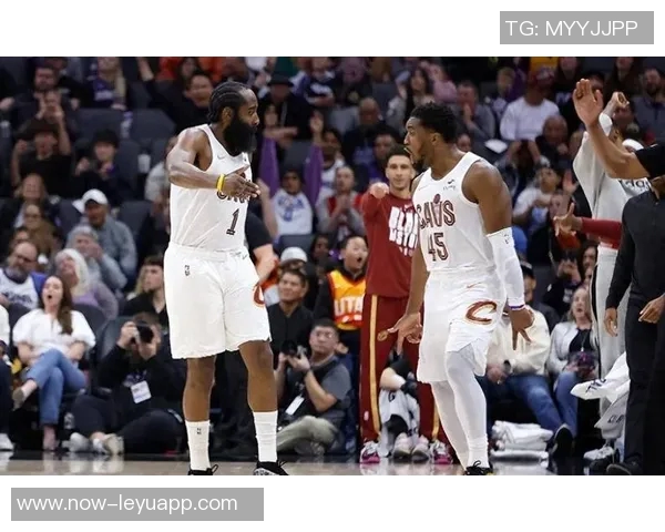 哈登上半场狂砍20分下半场哑火科尔强调对其防守的重要性